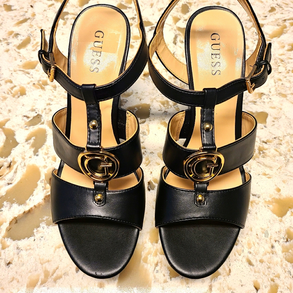 Black Wedges
